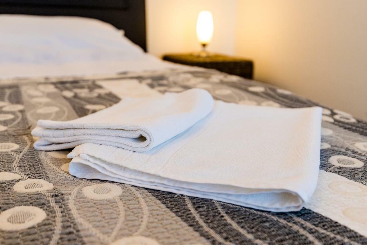 Apartmani Gelo クレック エクステリア 写真