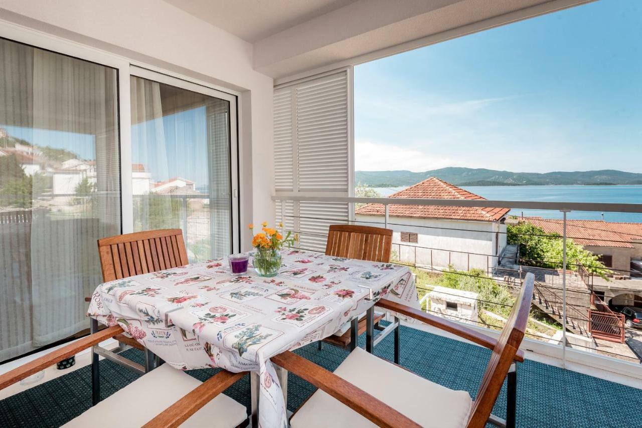 Apartmani Gelo クレック エクステリア 写真