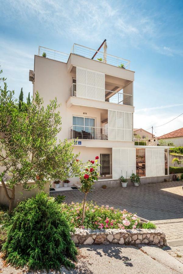 Apartmani Gelo クレック エクステリア 写真
