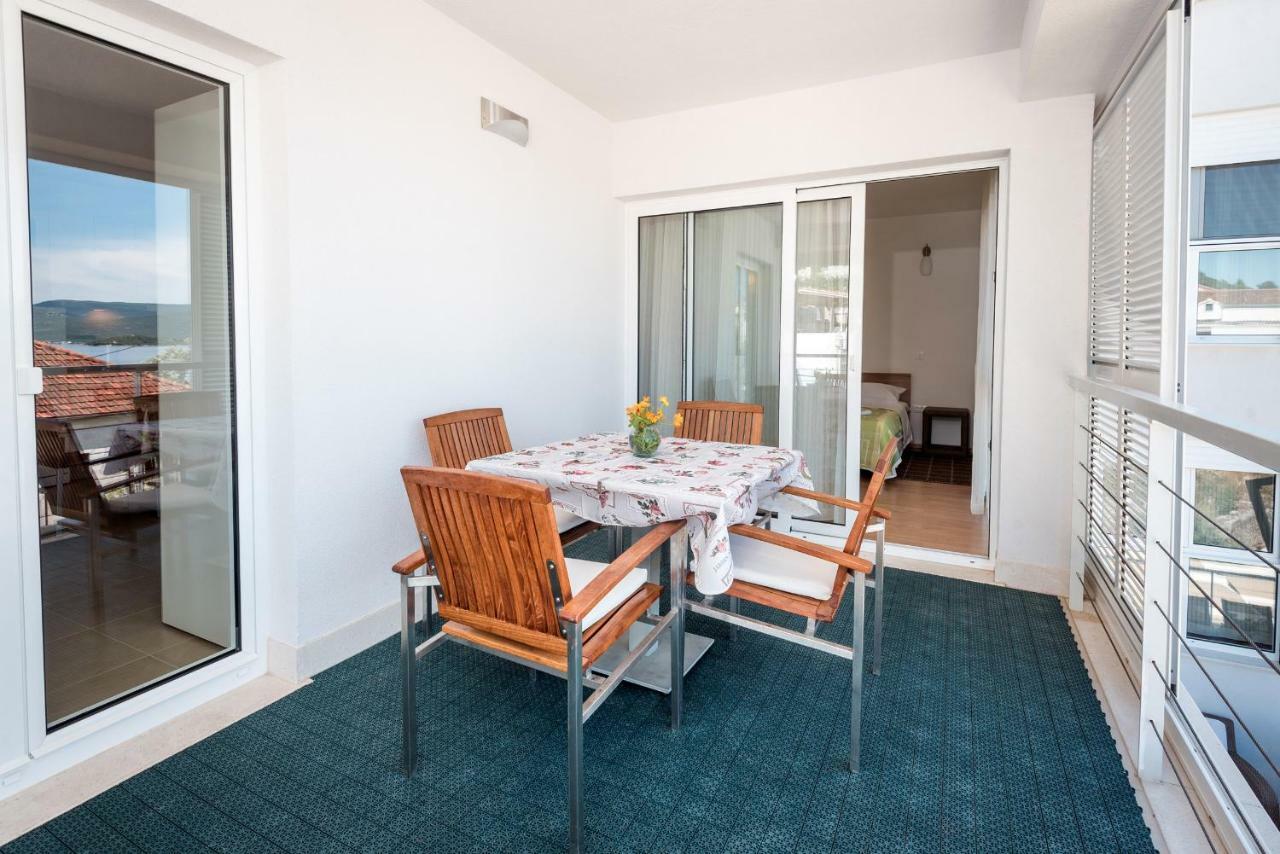 Apartmani Gelo クレック エクステリア 写真