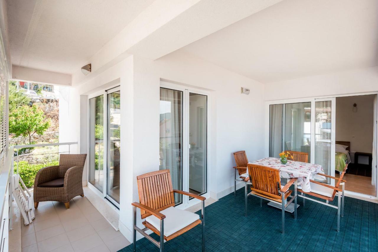 Apartmani Gelo クレック エクステリア 写真